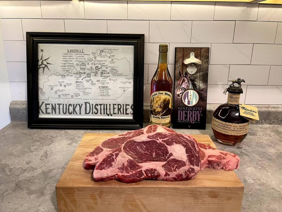 The Bourbon & Horse Country Epicenter Vila Frankfort Exterior foto